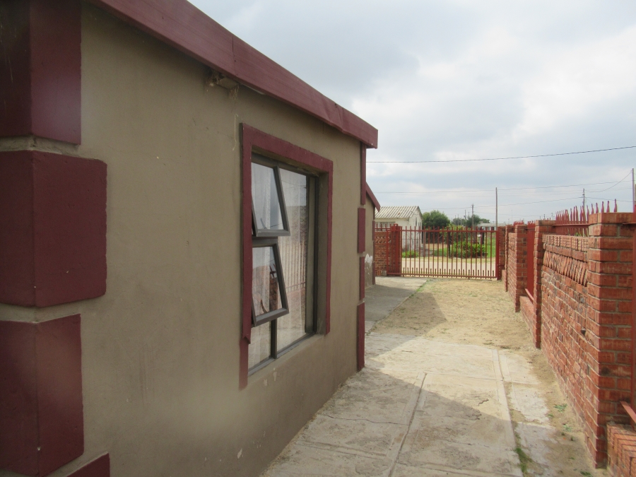 4 Bedroom Property for Sale in Odendaalsrus Rural Free State